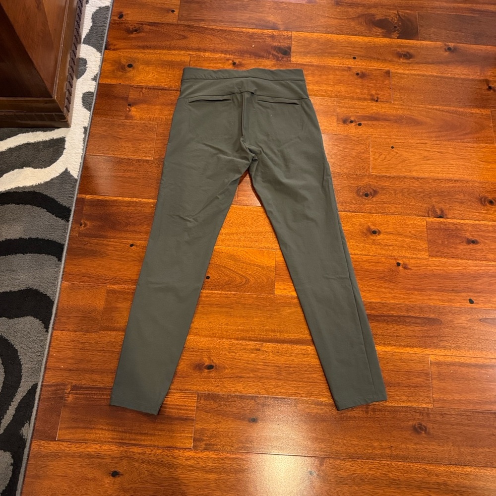 Athleta Wander Stash Skinny Pant. Size 4. Olive in color. - Picture 7 of 9